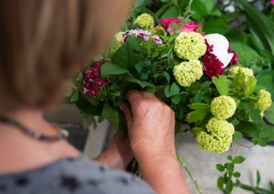 Floristin bei Blumen Mehnert