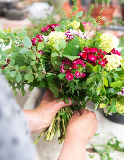 Wunderschön natürlicher Blumenstrauss